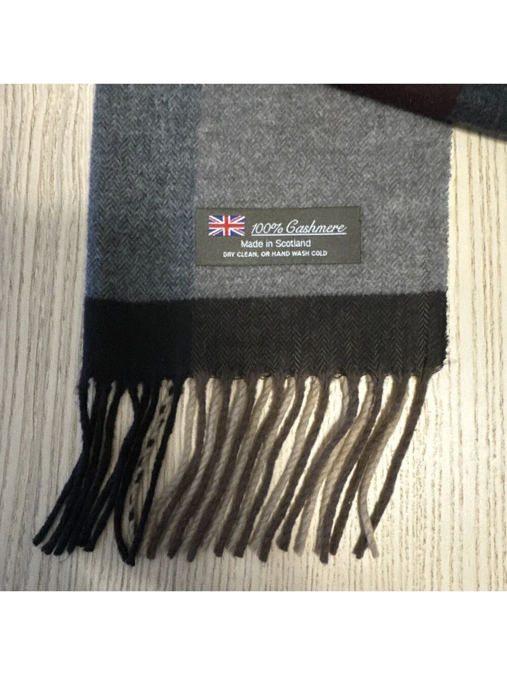 100% Cashmere Scarf Plaid Made in Scotland Gray Maroon Herringbone Fringe